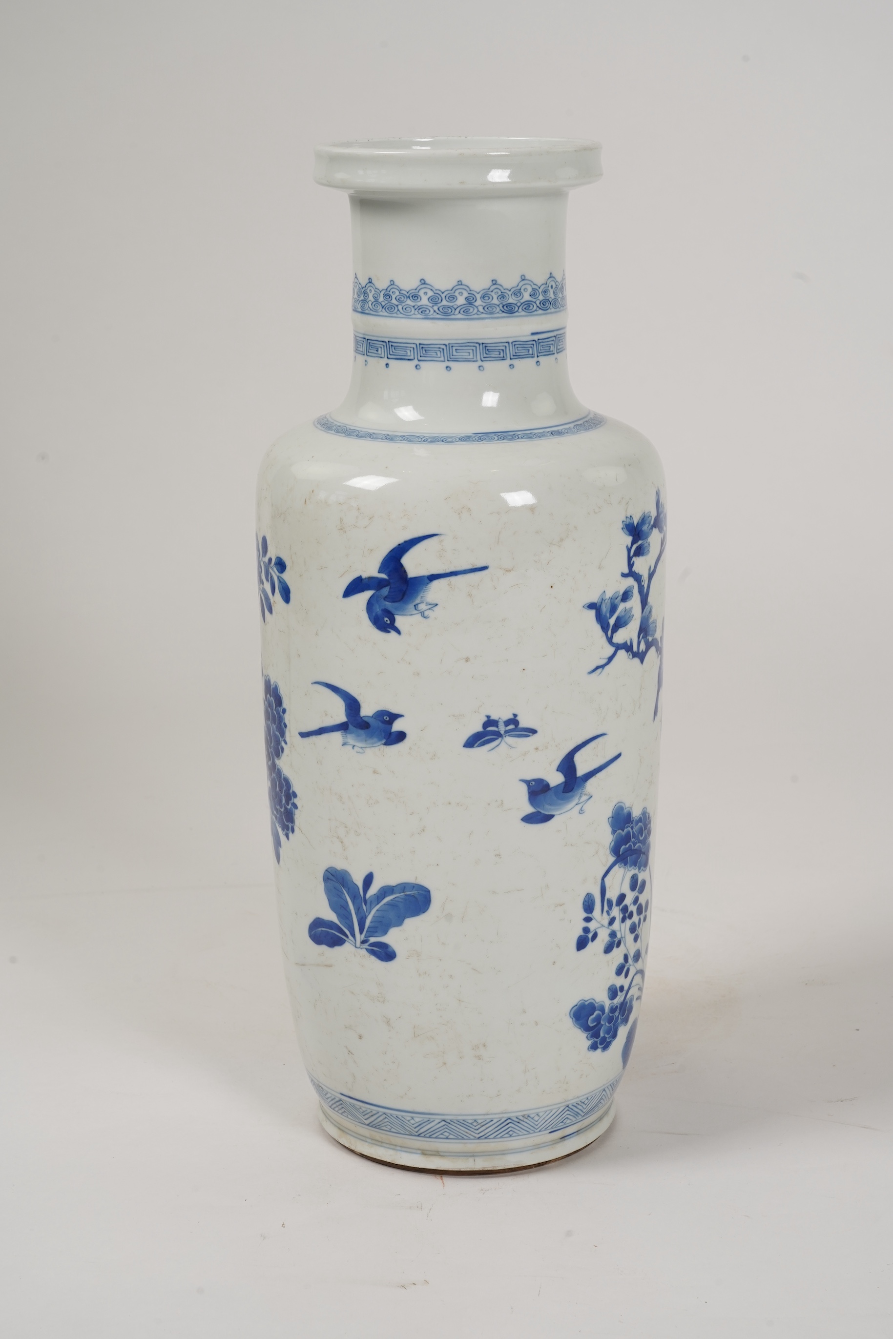 A Chinese blue and white rouleau vase, probably Kangxi (1662-1722)